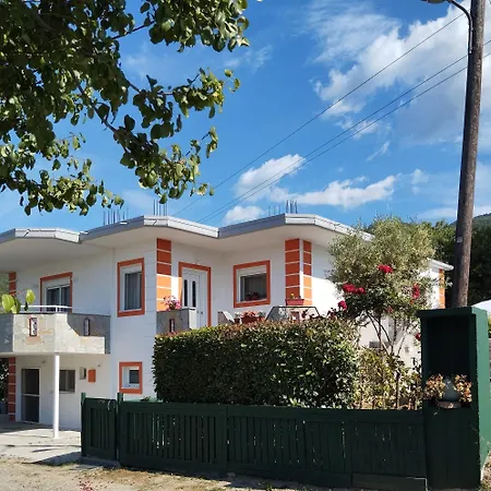 Christian House Stavros (Thessaloniki)